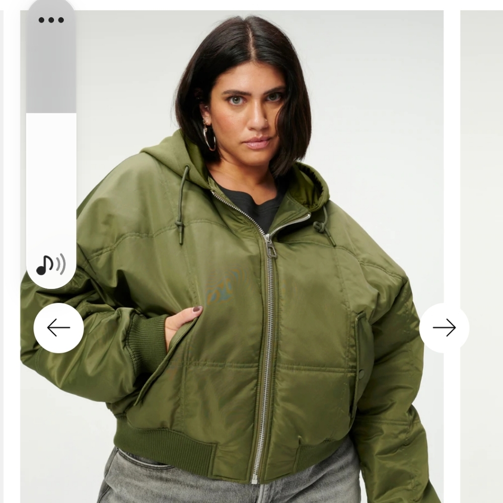 GOOD AMERICAN CROPPED PUFFER JACKET